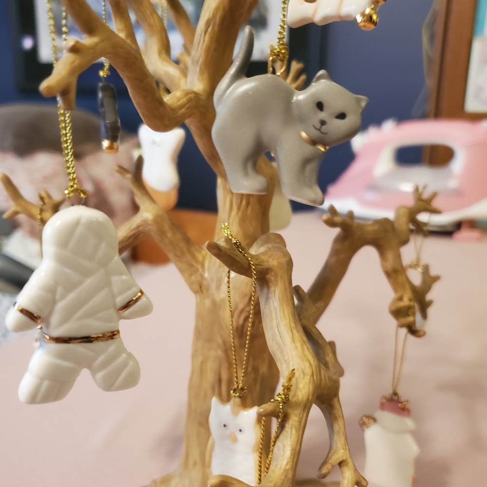 Lenox Halloween Tree - Picture 5 of 7